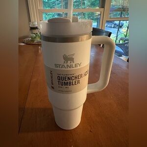 Brand new white 30 oz Stanley cup. Never used or never washed